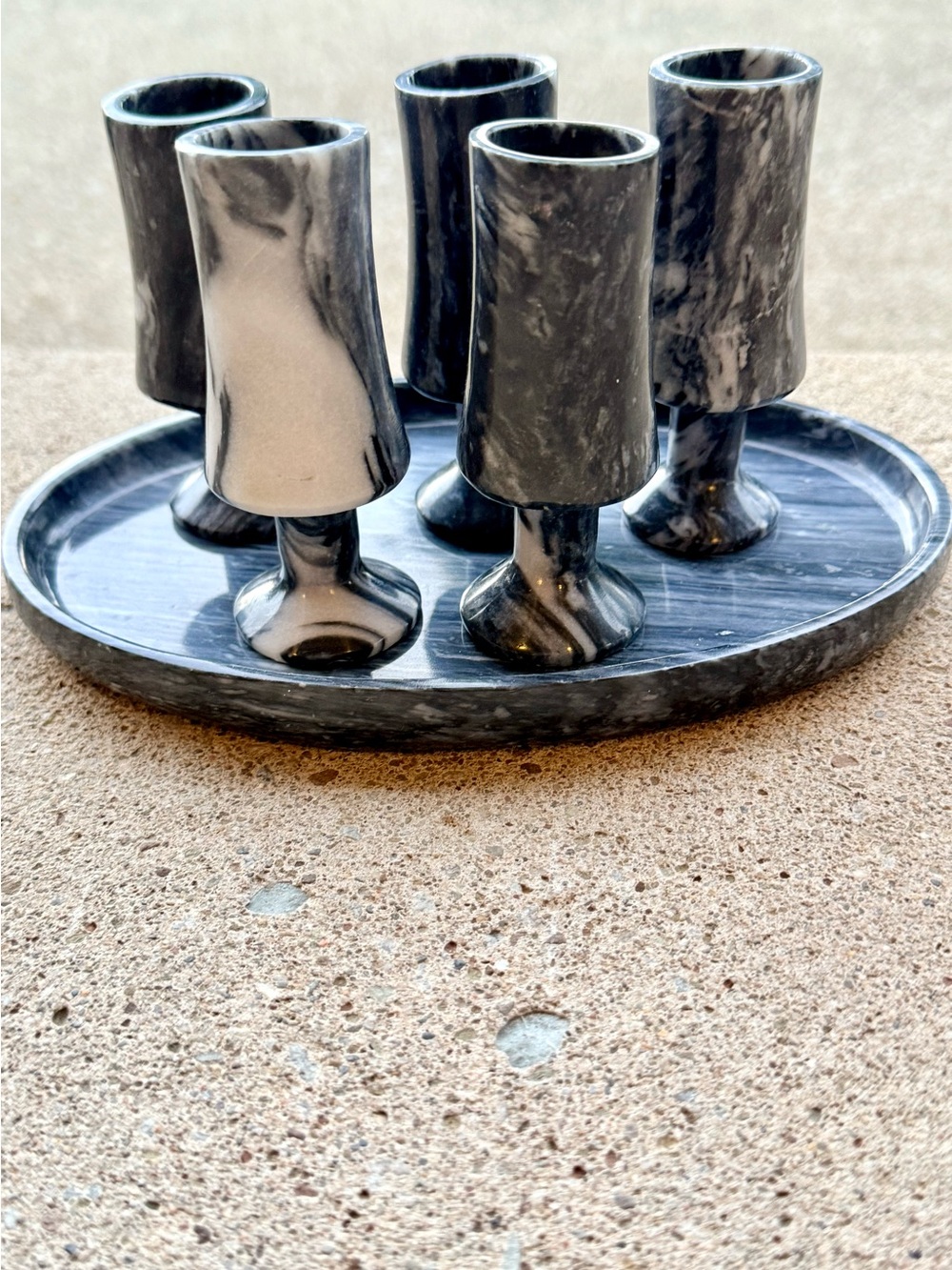 ⚡️SALE⚡️Vintage Handcrafted Onyx Black & White Shot Glass Set with Serving Tray - Picture 6 of 17